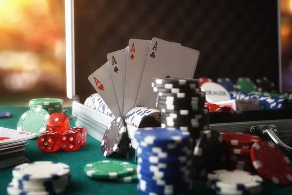 BandarQ card table interface on lotuspelangi platform